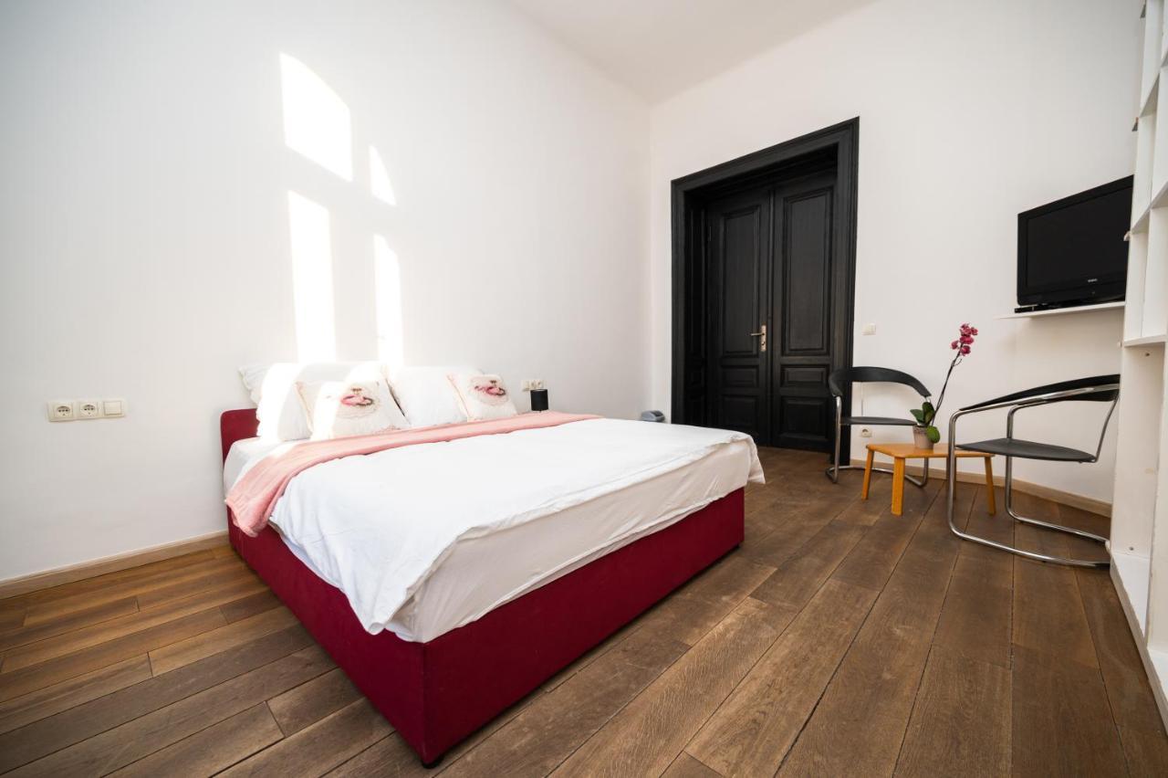 Old Town Rooms With Timeless View Sarajevo Exterior photo